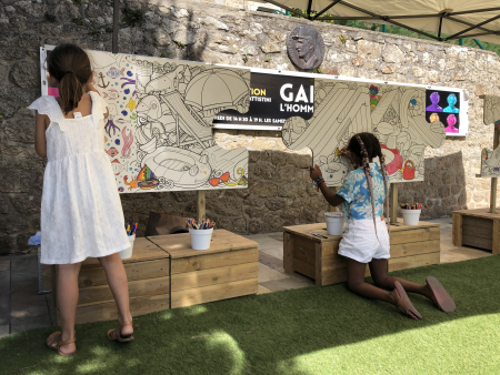 Fresque participative de coloriage à La Baule